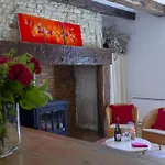 Nyaraló Charmante Maison En Pierre Avec Jardin, Cheminee Et Wifi - Fr-1-616-239 Tourtoirac