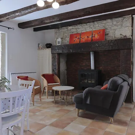 Charmante Maison En Pierre Avec Jardin, Cheminee Et Wifi - Fr-1-616-239 別荘 Tourtoirac