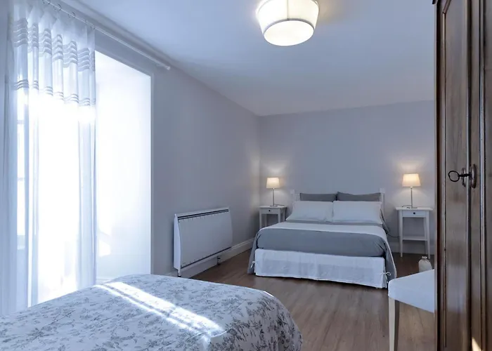 بيت للعطل Charmante Maison En Pierre Avec Jardin, Cheminee Et Wifi - Fr-1-616-239